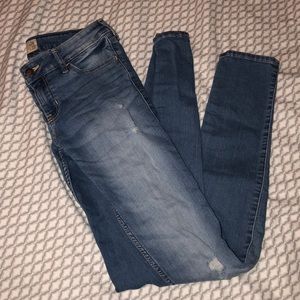 Hollister Super Skinny Jeans
